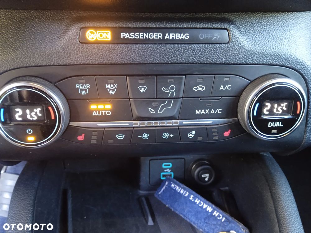 Ford Kuga 2.0 EcoBlue Hybrid ST-LINE X - 30