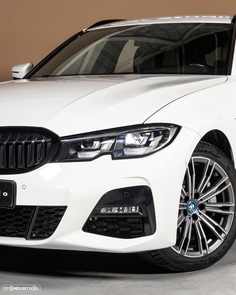 BMW 330 e xDrive Aut. M Sport - 32