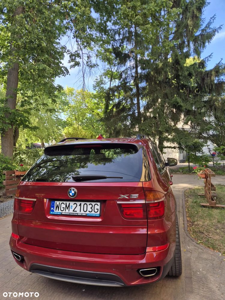 BMW X5 5.0i xDrive - 11