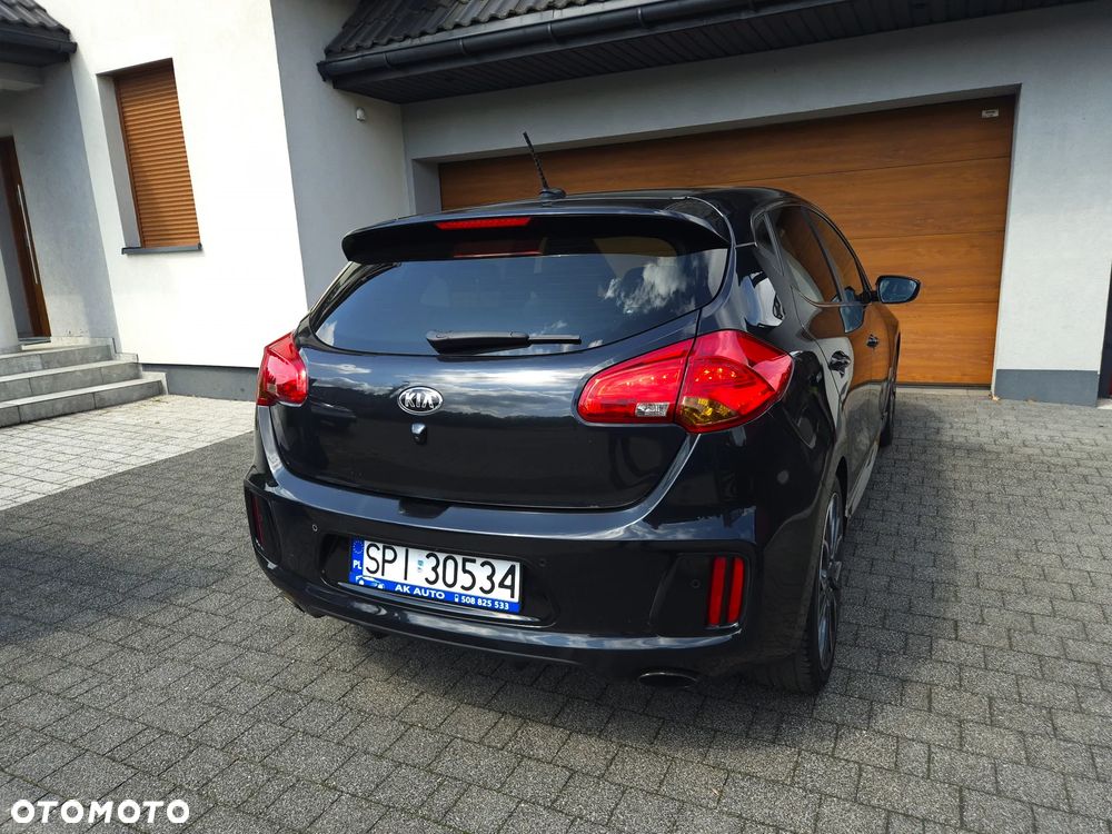 Kia Ceed 1.6 T-GDI GT-Track - 13