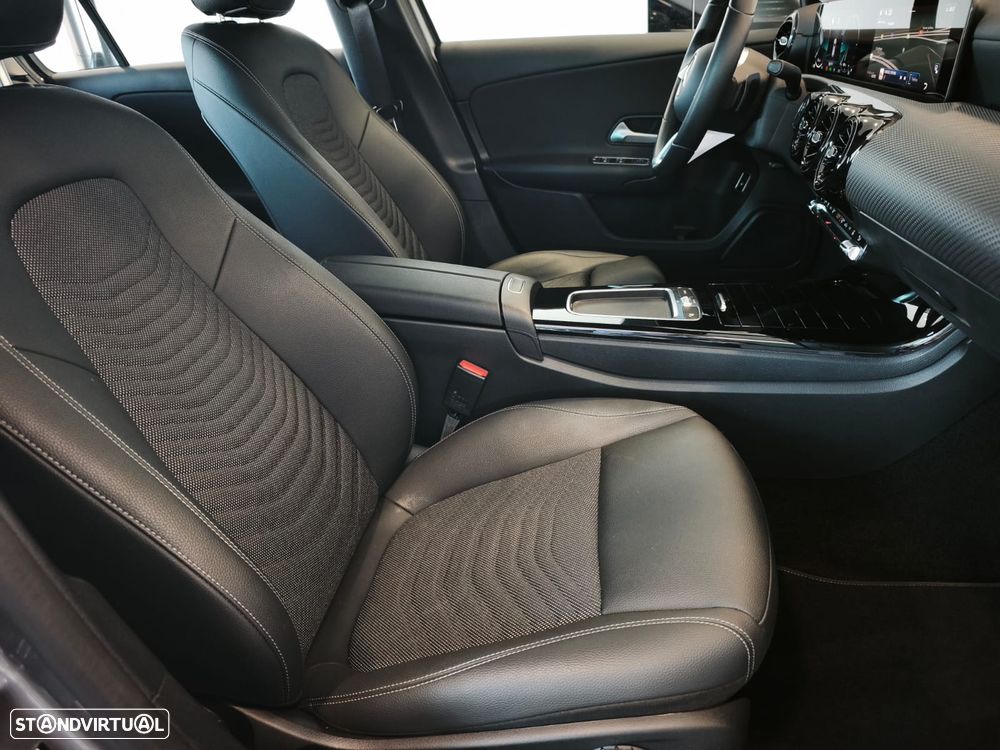 Mercedes-Benz A 250 e - 23