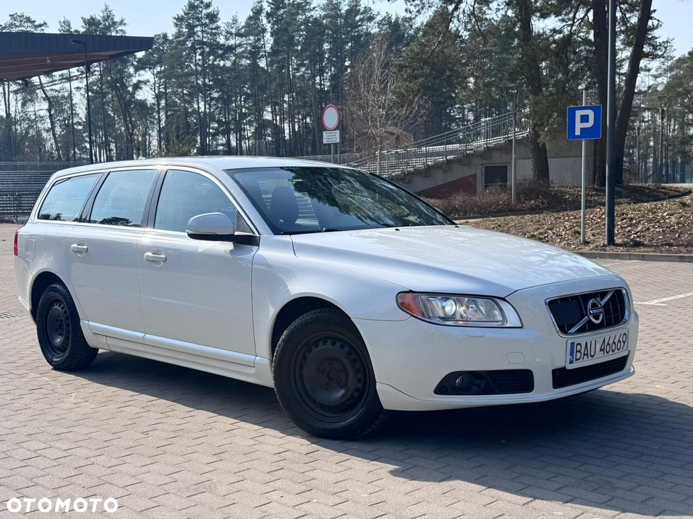 Volvo V70 D3 Geartronic Momentum - 9