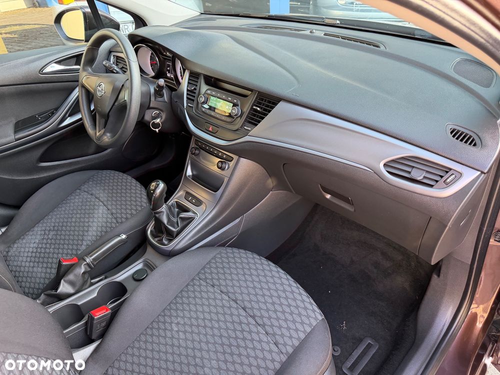 Opel Astra 1.4 Essentia - 20