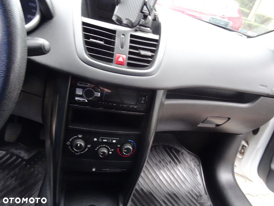 Peugeot 207 1.4 HDi Active - 23