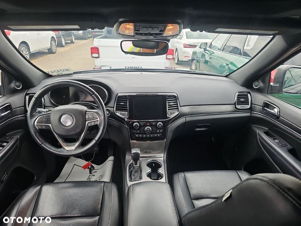 Jeep Grand Cherokee - 8
