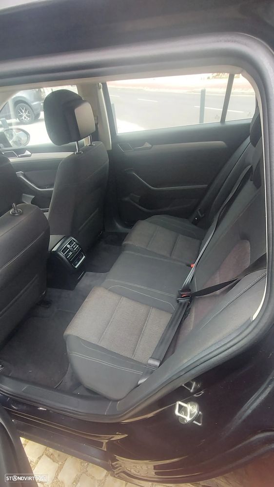 VW Passat Variant 2.0 TDi (BlueMotion ) Comfortline - 11