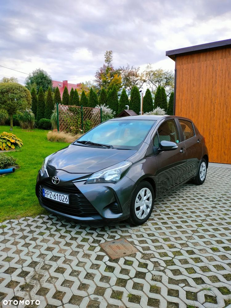 Toyota Yaris - 1