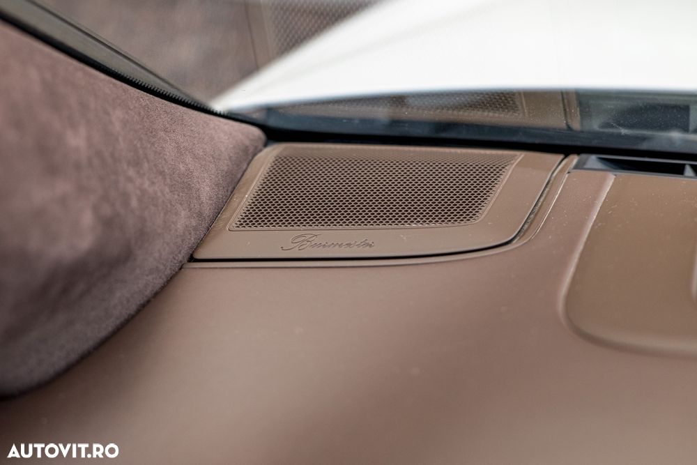 Porsche Cayenne - 35