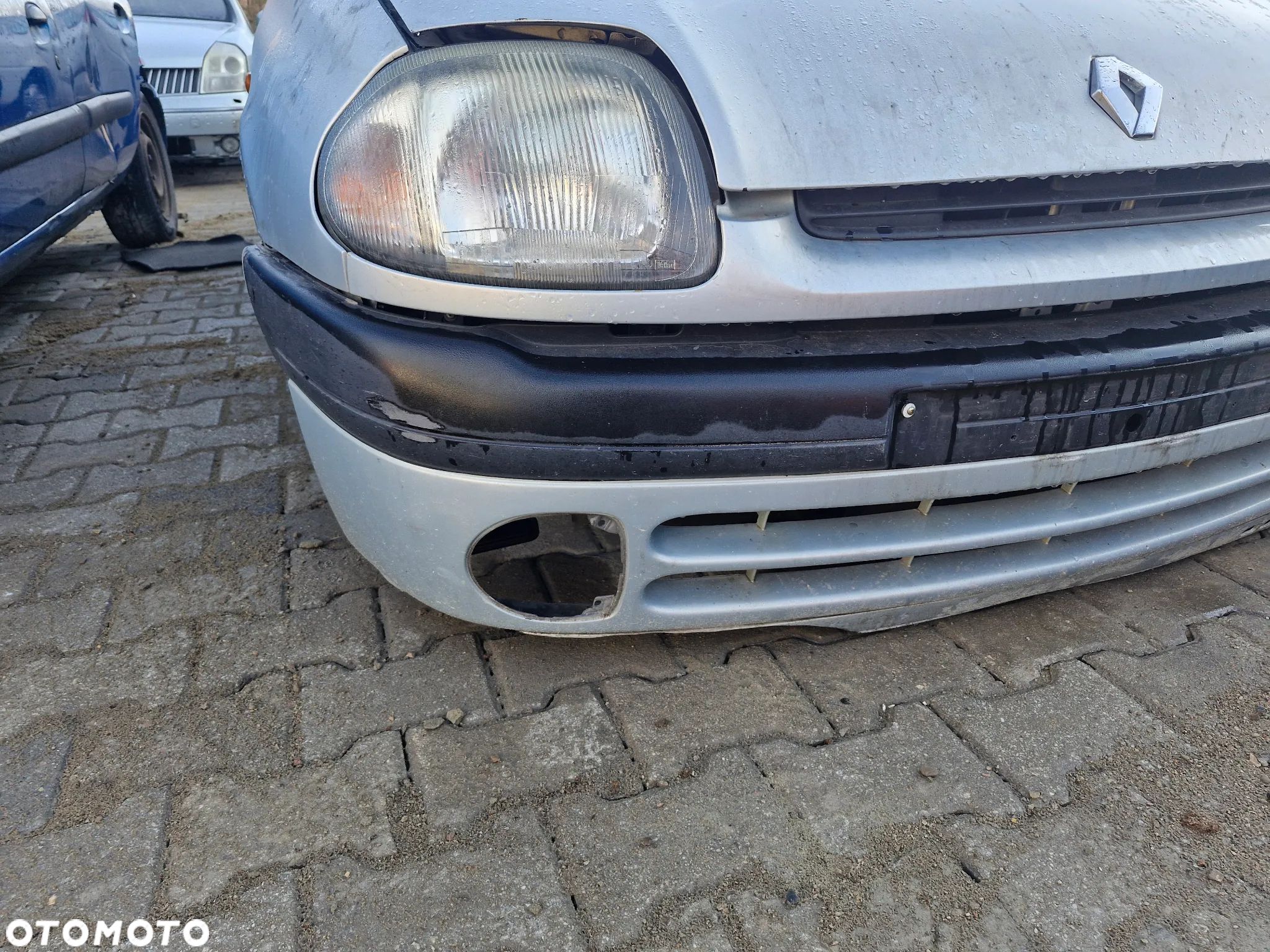 Zderzak przód CLIO II MV632 - 1