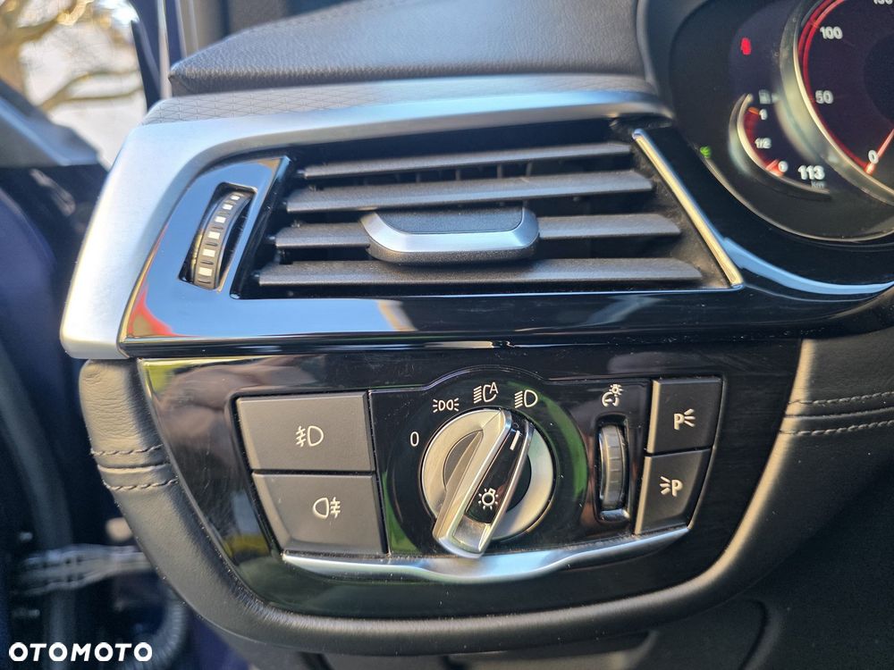 BMW Seria 5 540i xDrive M Sport sport - 31