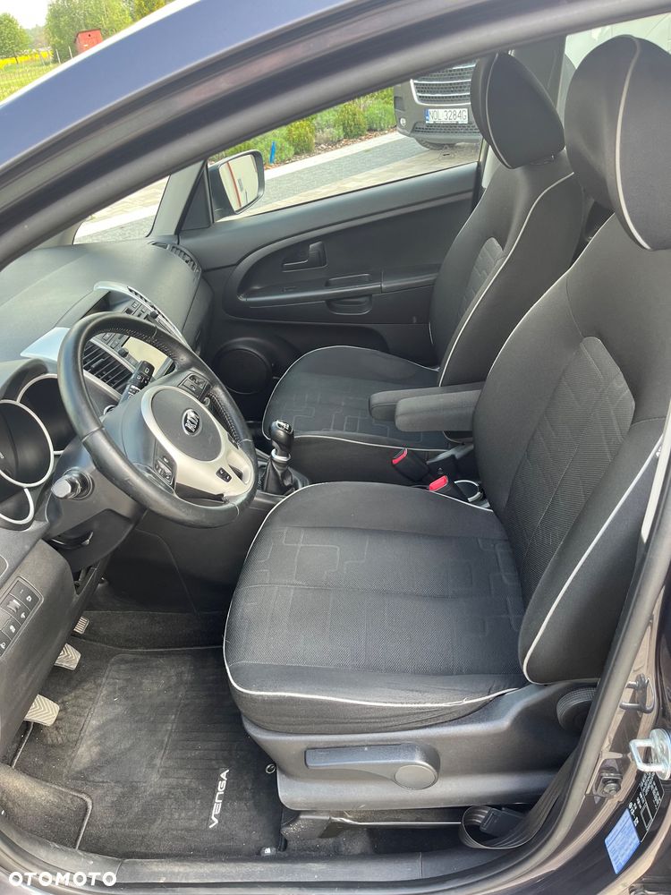 Kia Venga 1.6 CVVT Dream-Team Edition - 16
