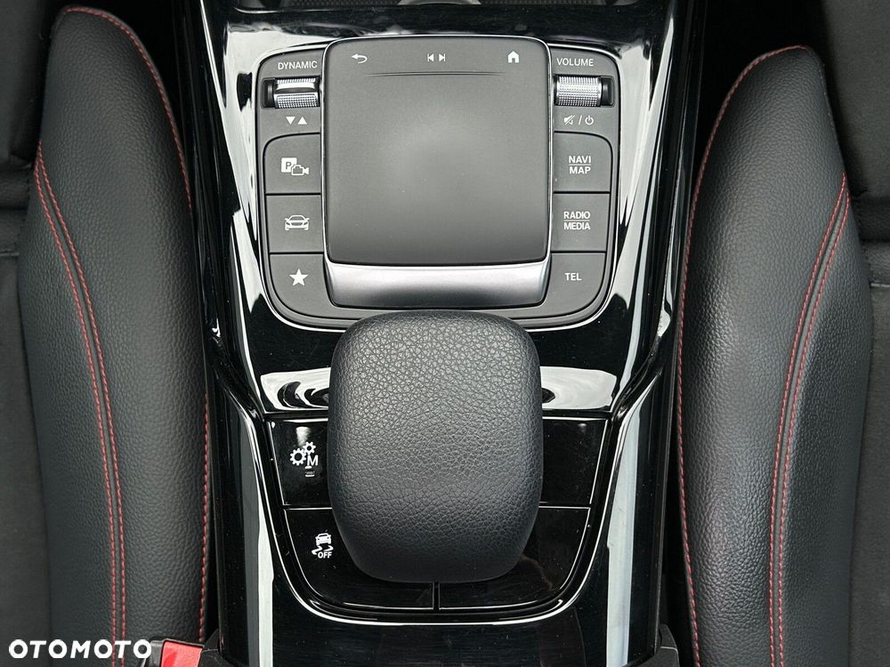 Mercedes-Benz CLA AMG 35 4-Matic 7G-DCT - 23