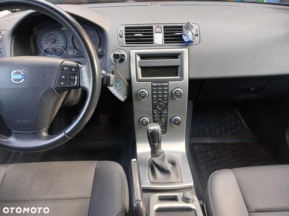 Volvo V50 1.6D Momentum - 16
