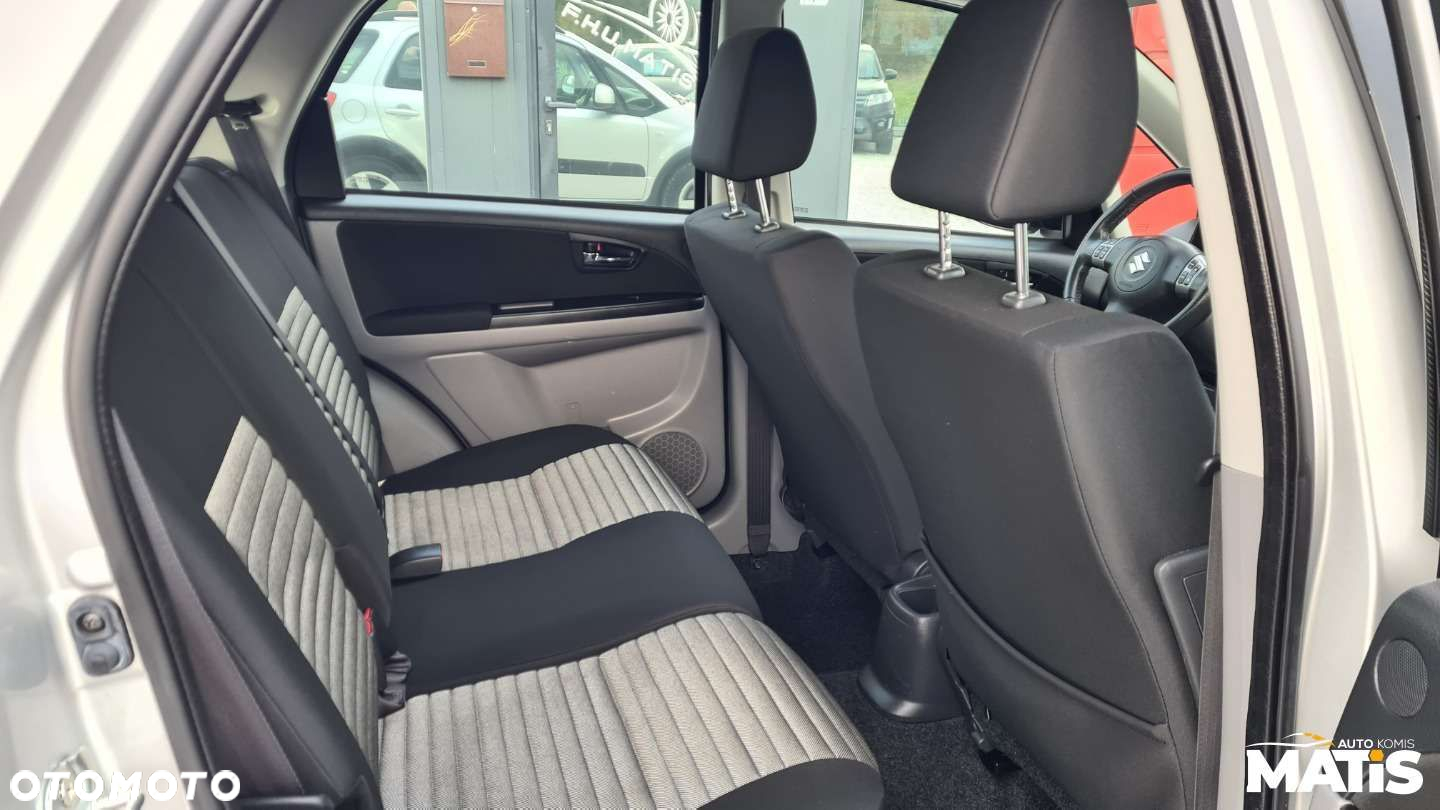 Suzuki SX4 - 26