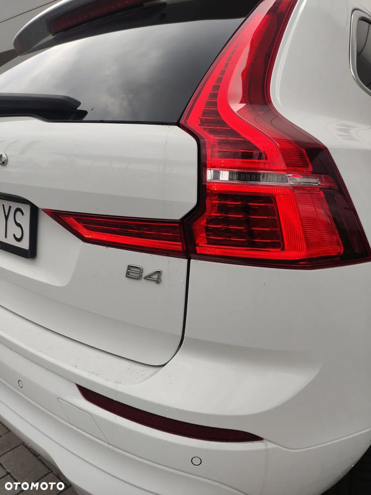 Volvo XC 60 T4 Momentum - 25