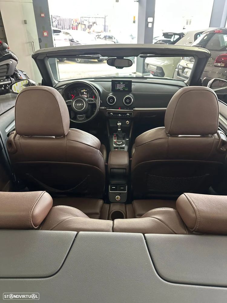 Audi A3 Cabrio 2.0 TDI S tronic (clean diesel) Attraction - 11