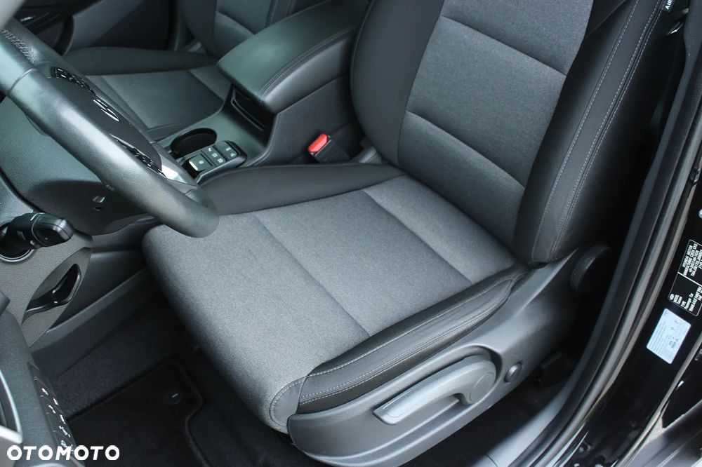 Hyundai Tucson blue 1.6 CRDi 2WD DCT Premium - 30