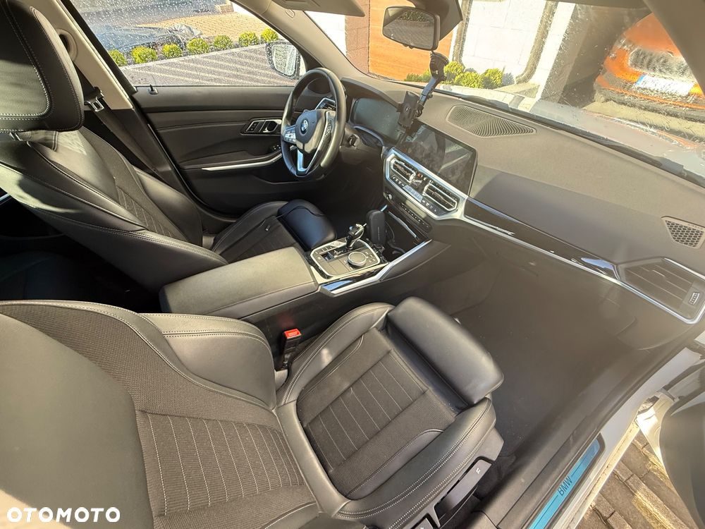 BMW Seria 3 320d MHEV Sport Line - 7
