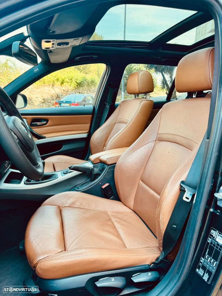 BMW 320 d Touring - 13
