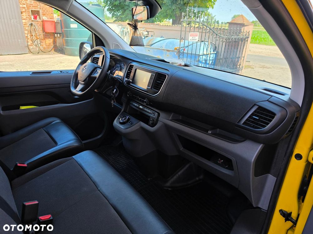 Opel Vivaro - 11
