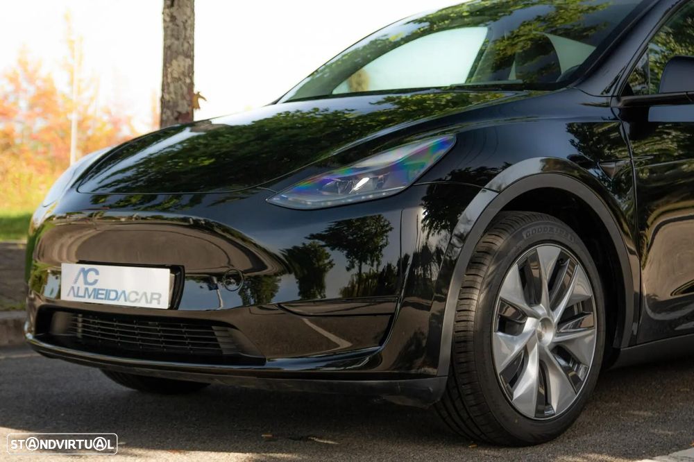 Tesla Model Y RWD - 28