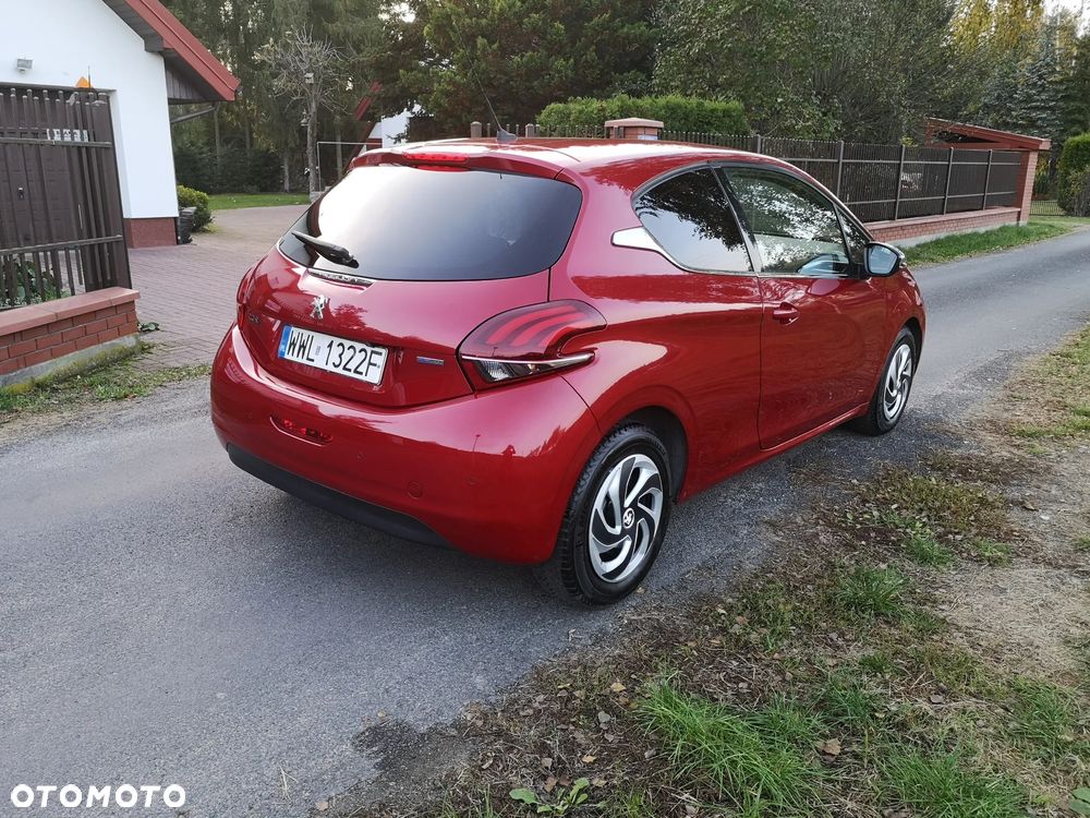 Peugeot 208 1.2 PureTech Allure S&S - 9