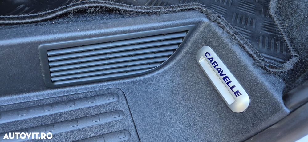 Volkswagen Caravelle - 31