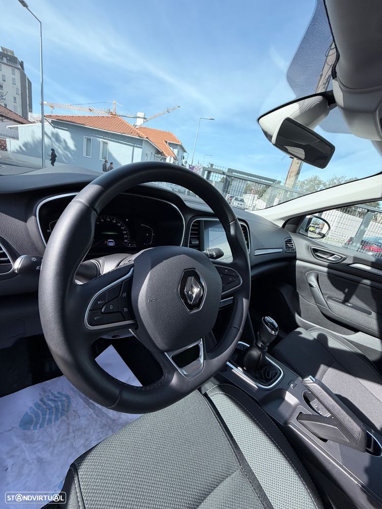 Renault Mégane 1.5 Blue dCi Limited - 22