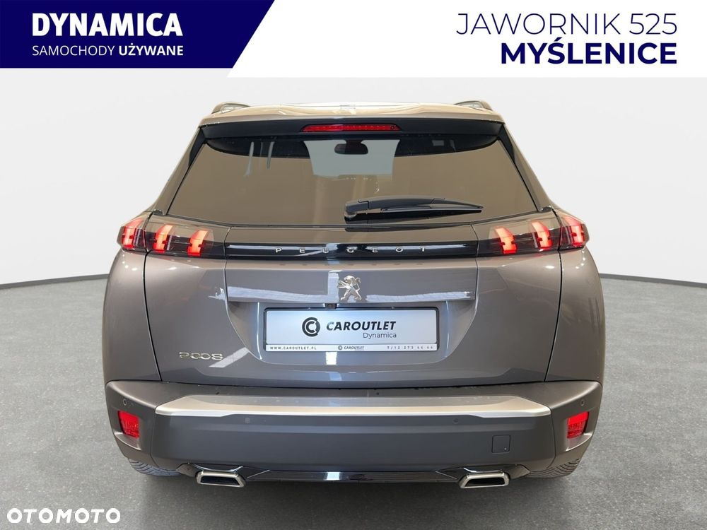 Peugeot 2008 - 8