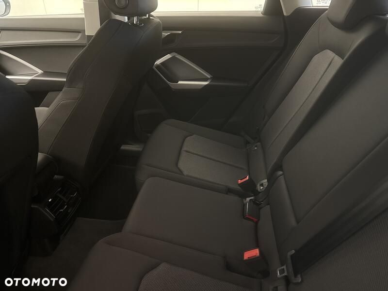 Audi Q3 35 TFSI mHEV S tronic - 20