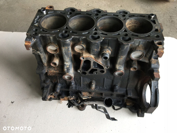 HYUNDAI TUCSON III 15- BLOK SILNIKA 1.7 CRDI D4FD 21111-2A770 2015 ROK