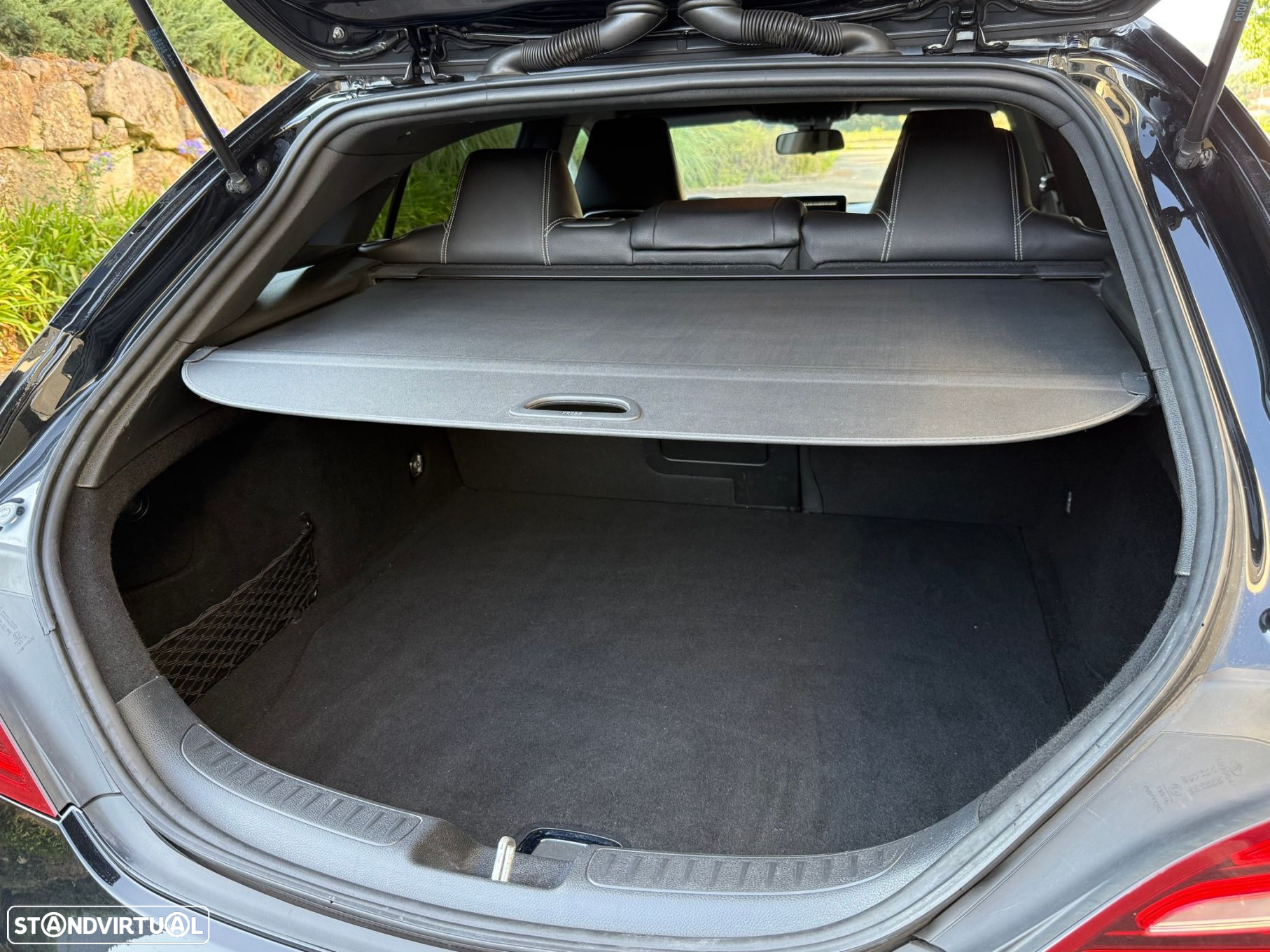 Mercedes-Benz CLA 180 d Shooting Brake Urban - 20