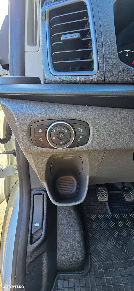 Ford Transit Custom - 8