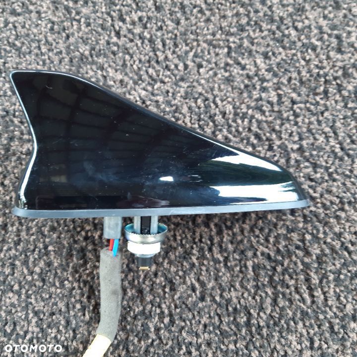 Antena Płetwa Rekin Nawigacji GPS HYUNDAI I30 gen III - 2