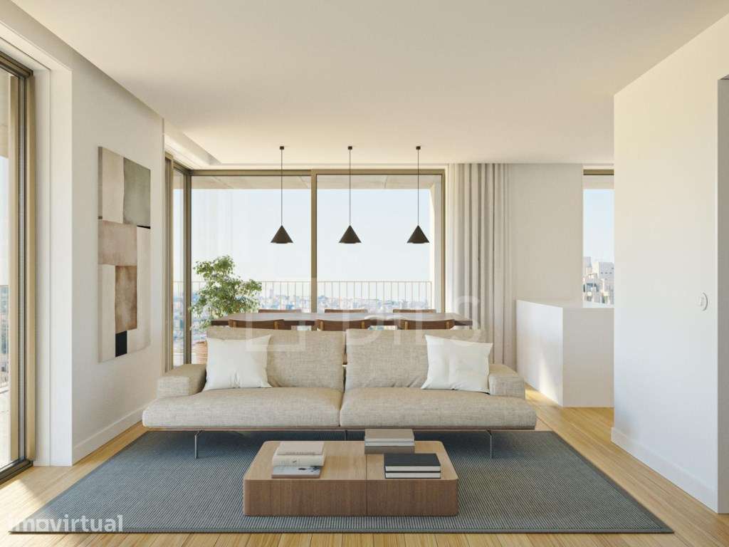 Apartamento T2+1 com área exterior em pleno centro da cidade do Porto. - Grande imagem: 3/96