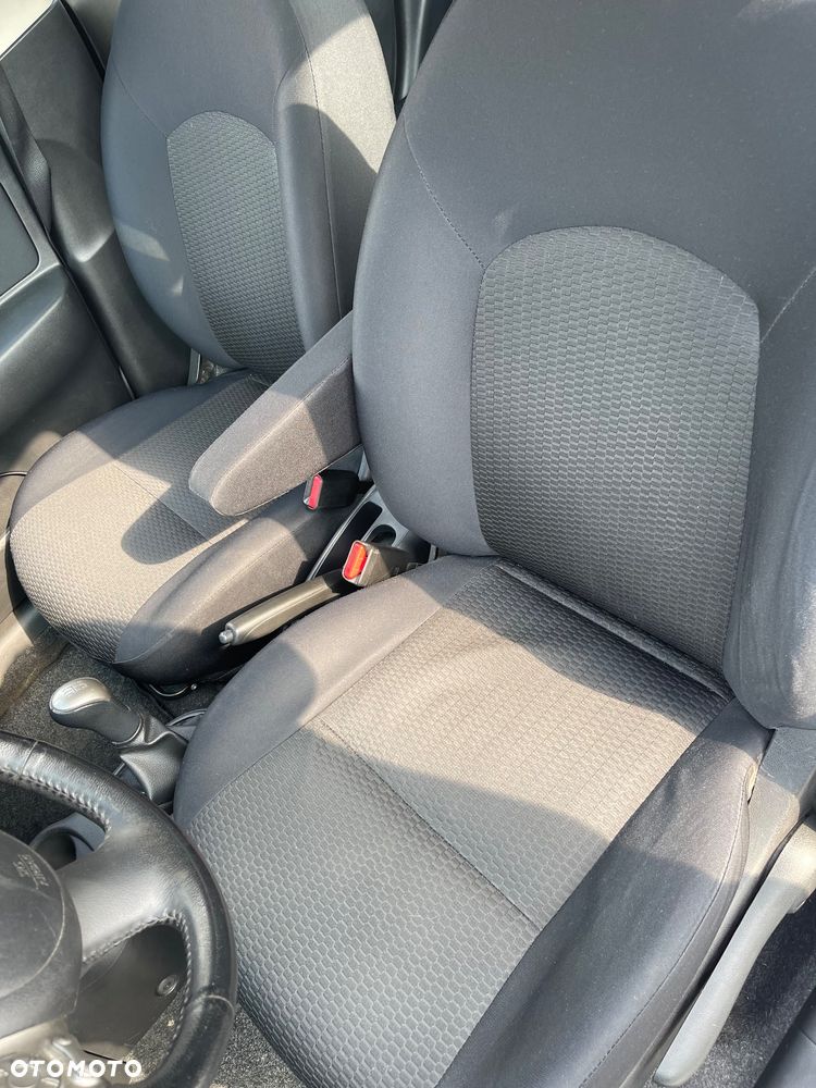 Nissan Micra 1.2 Bild der Frau - 26