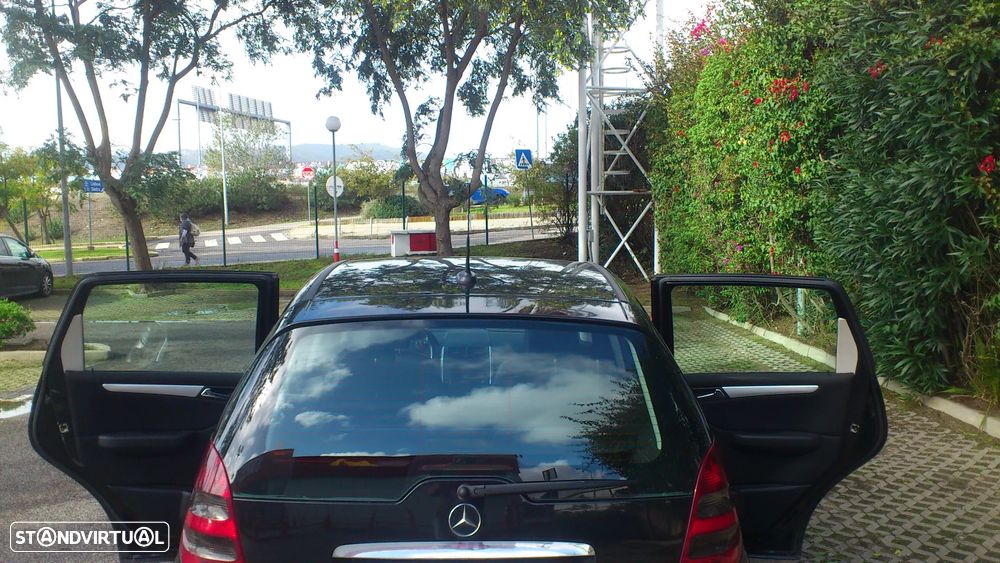 Mercedes-Benz A 200 - 10