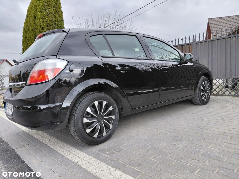 Opel Astra 1.6 Catch me - 21