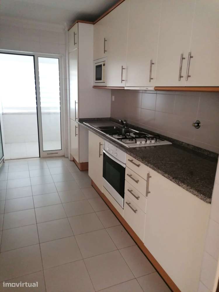 Apartamento T2 - Alto do Lumiar - Quinta das Conchas - Grande imagem: 4/16
