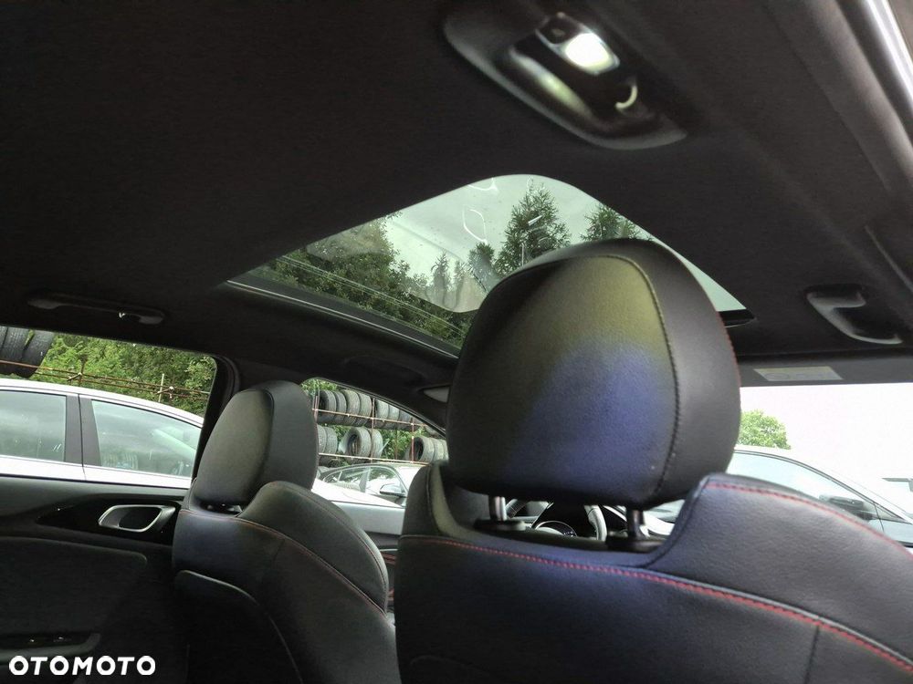 Kia ProCeed 1.6 T-GDI DCT7 OPF GT - 27