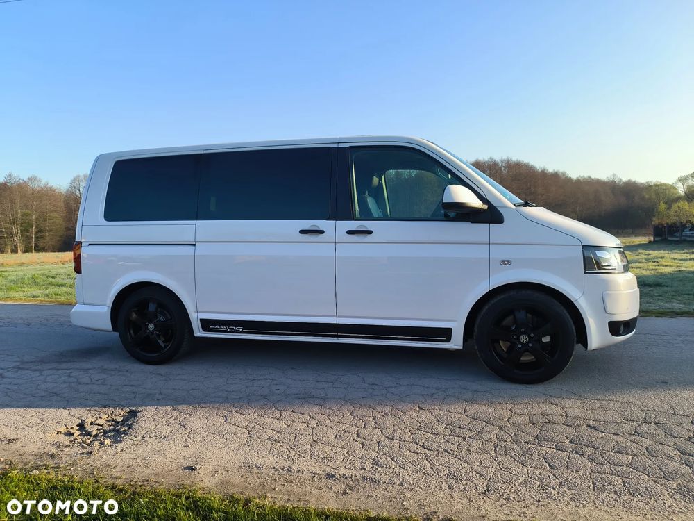 Volkswagen Multivan - 9