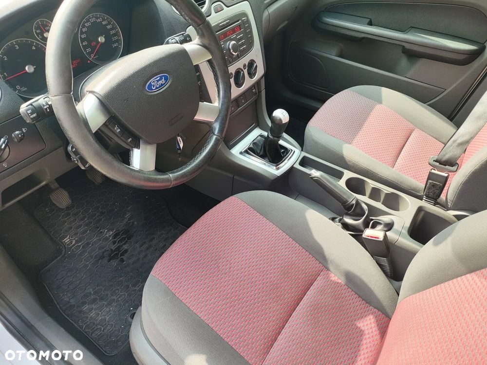 Ford Focus 1.6 TDCi Trend - 5