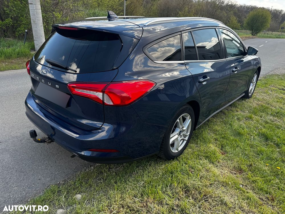 Ford Focus 1.5 EcoBlue Start-Stopp-System COOL&CONNECT DESIGN - 6