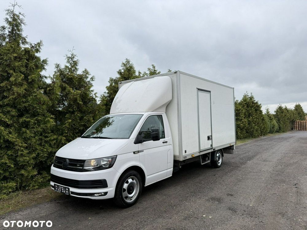 Volkswagen Transporter - 24