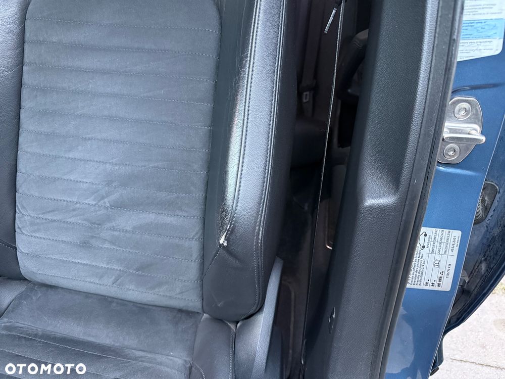 Volkswagen Passat - 17