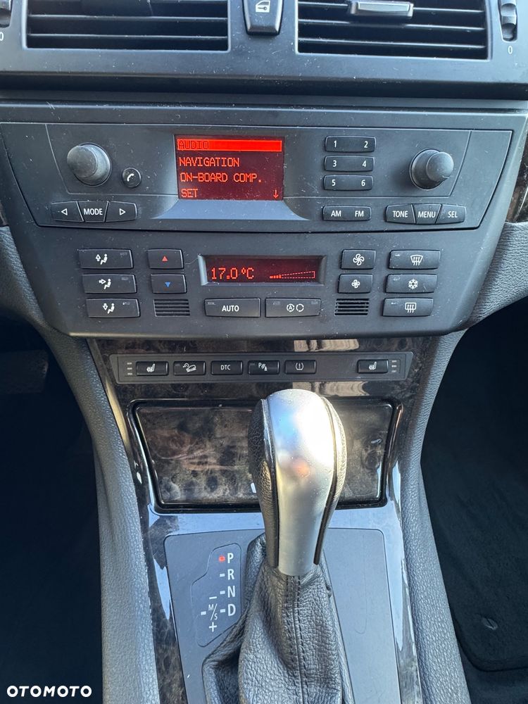 BMW X3 2.5si - 10