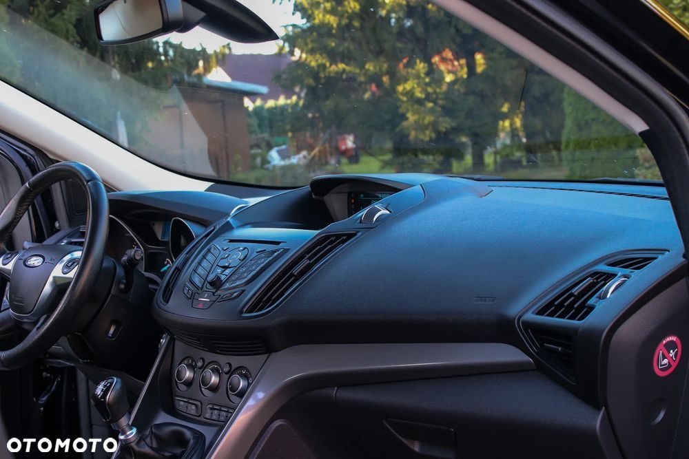 Ford Kuga 1.5 EcoBoost 2x4 Individual - 18