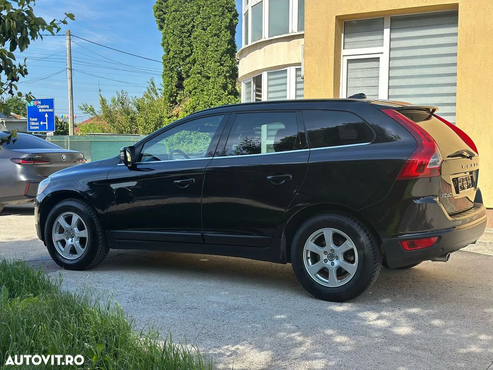 Volvo XC 60 D4 AWD Geartronic Edition Pro - 4