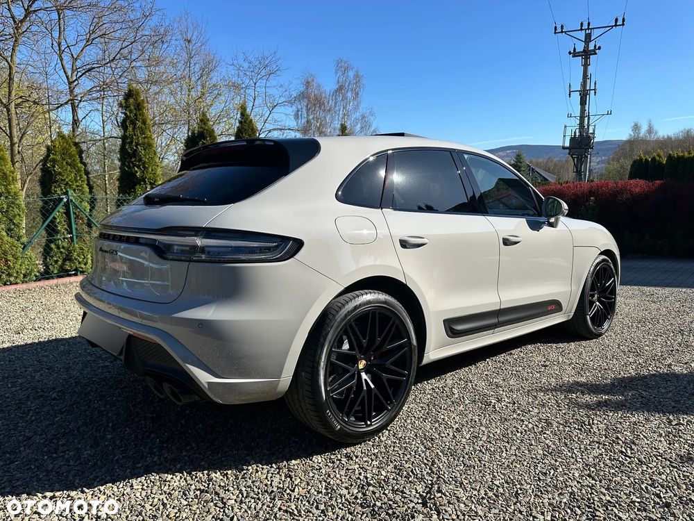 Porsche Macan - 3