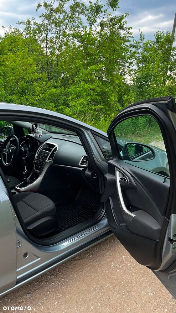 Opel Astra 1.6 - 11